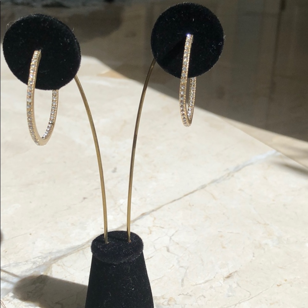 🌷🌷STANDING OVATION EARRINGS🌷🌷